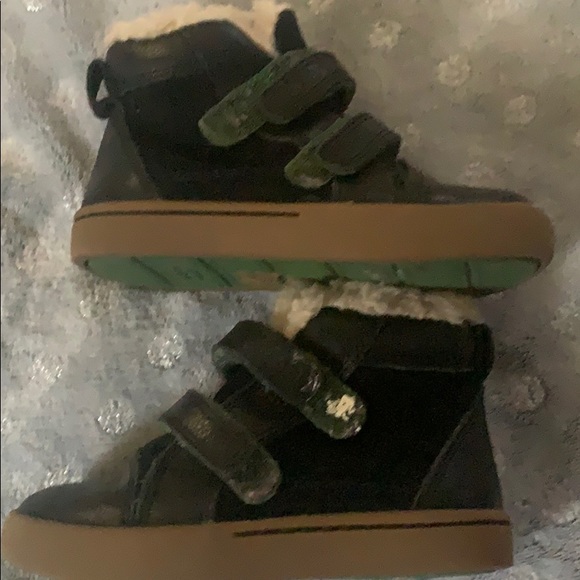 Outgrown - Picture 3 of 6